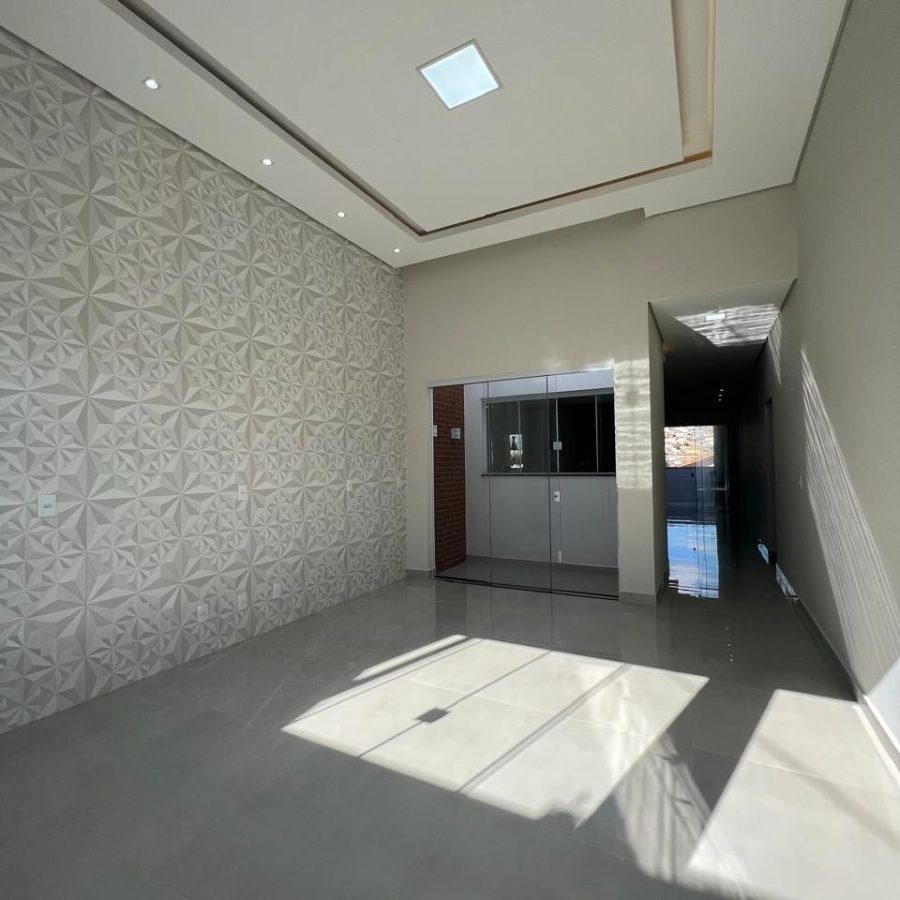 WhatsApp Image 2025-04-10 at 20.59.27 (1)