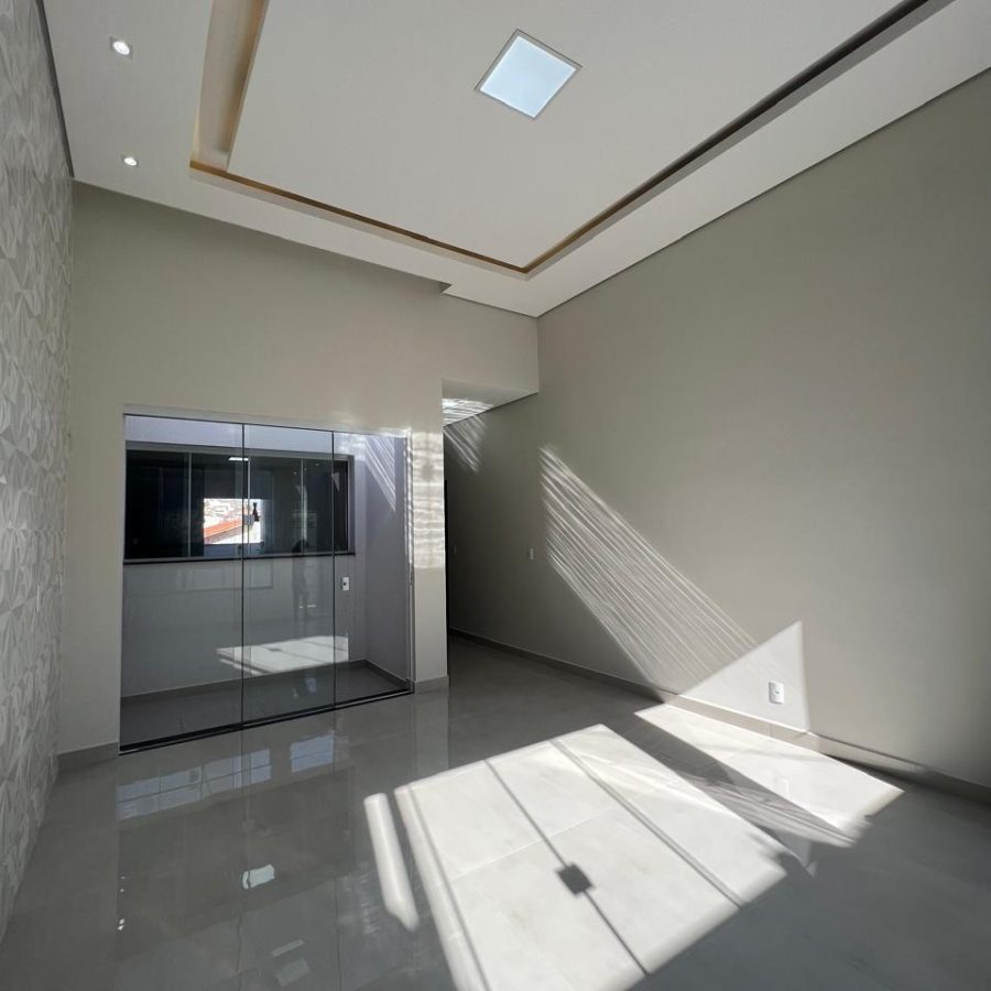 WhatsApp Image 2025-04-10 at 20.59.27 (2)