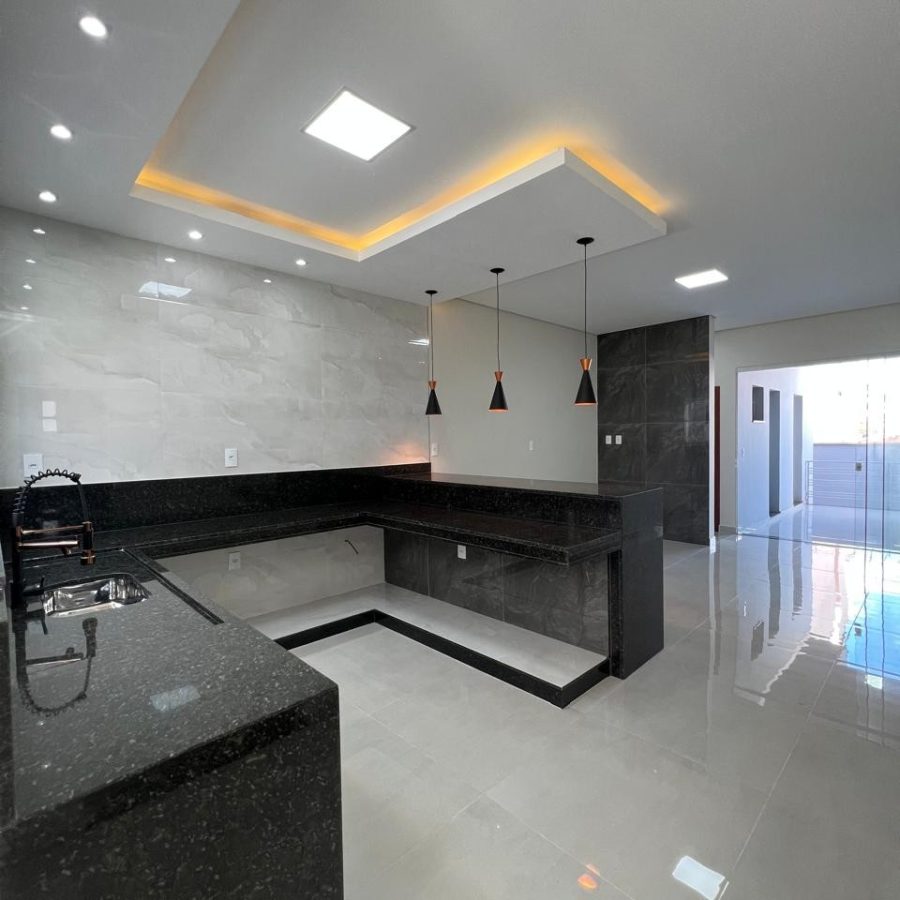 WhatsApp Image 2025-04-10 at 21.00.26