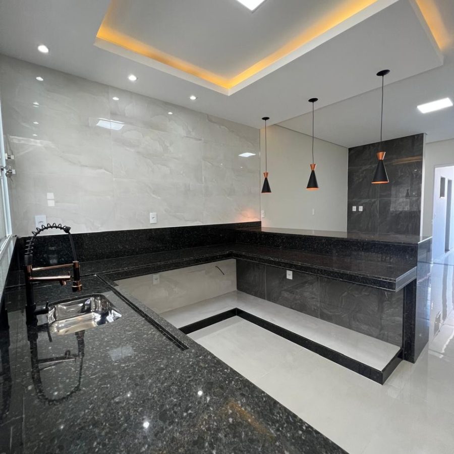 WhatsApp Image 2025-04-10 at 21.00.27