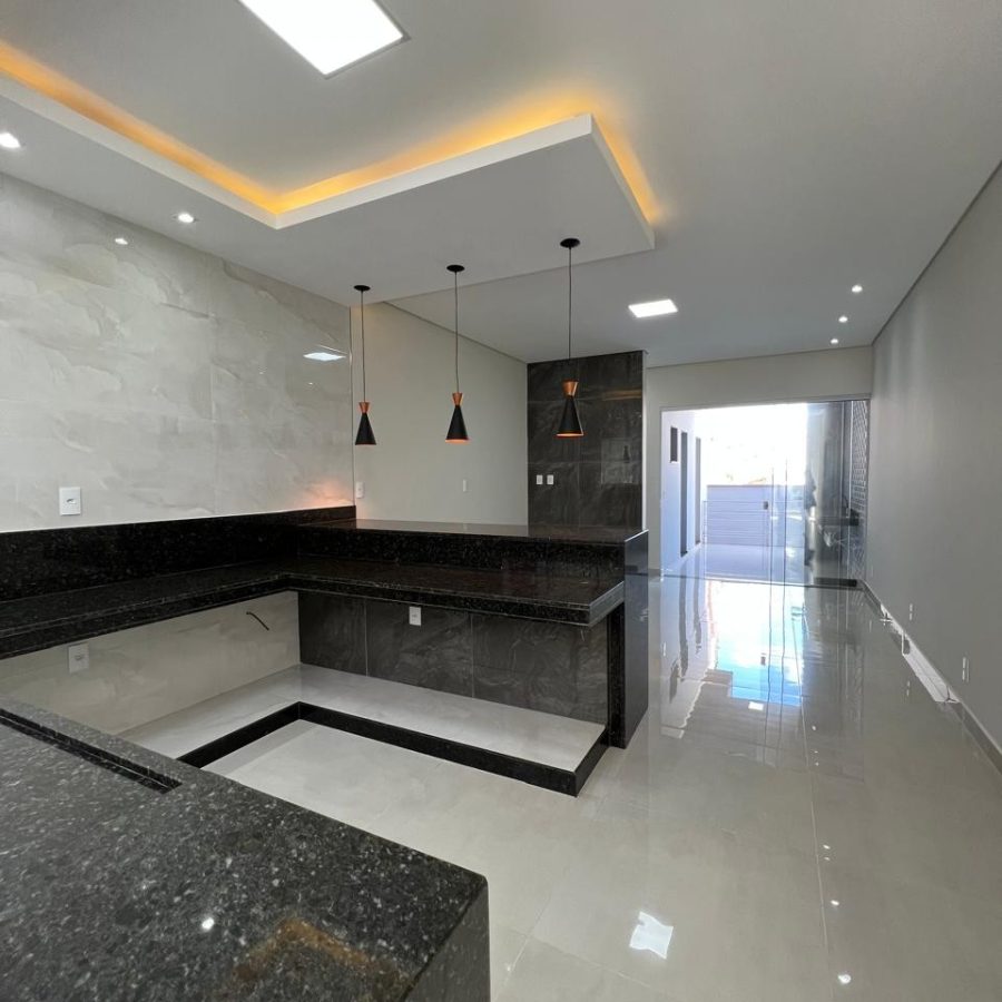 WhatsApp Image 2025-04-10 at 21.01.11