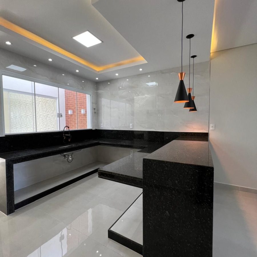 WhatsApp Image 2025-04-10 at 21.01.12 (1)