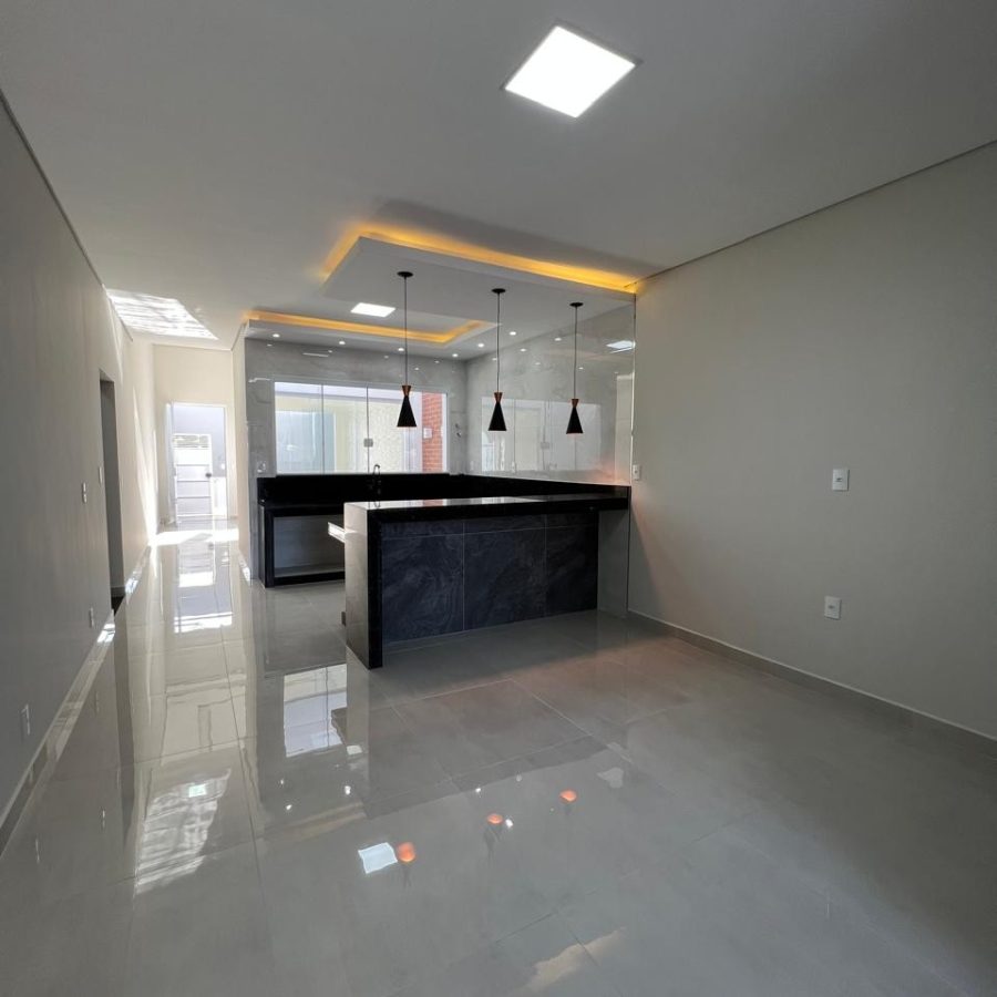 WhatsApp Image 2025-04-10 at 21.01.13