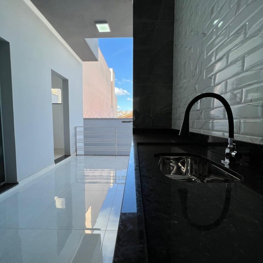 WhatsApp Image 2025-04-10 at 21.02.04 (3)