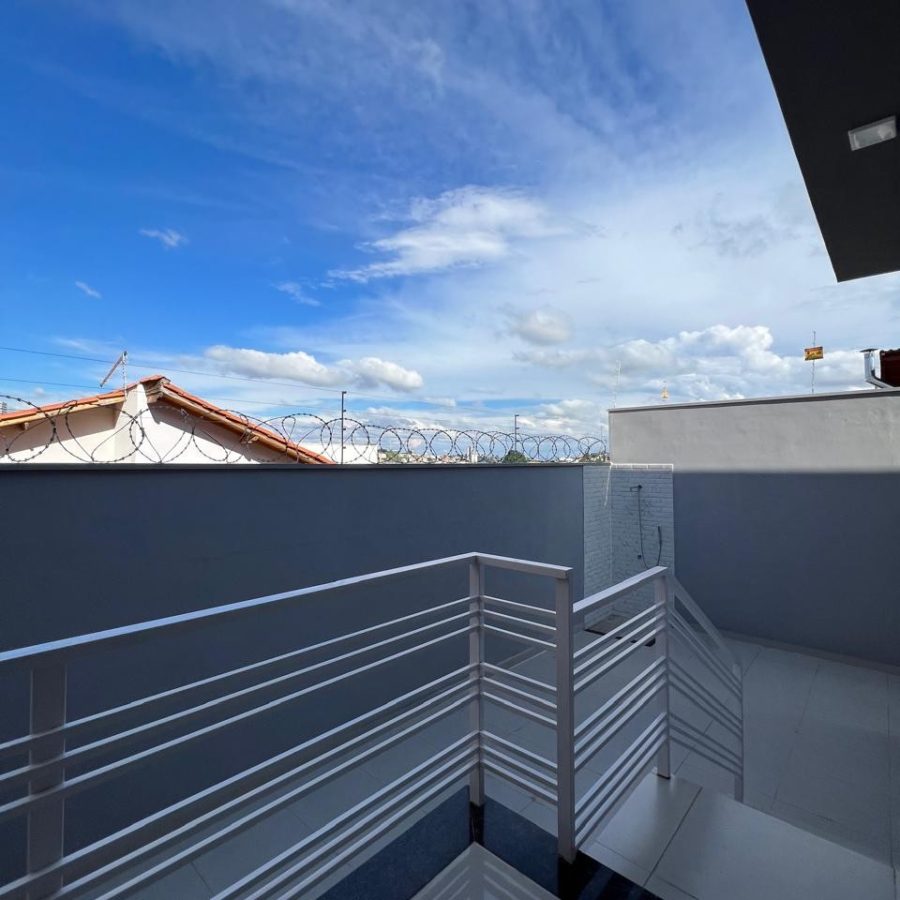 WhatsApp Image 2025-04-10 at 21.02.06 (1)