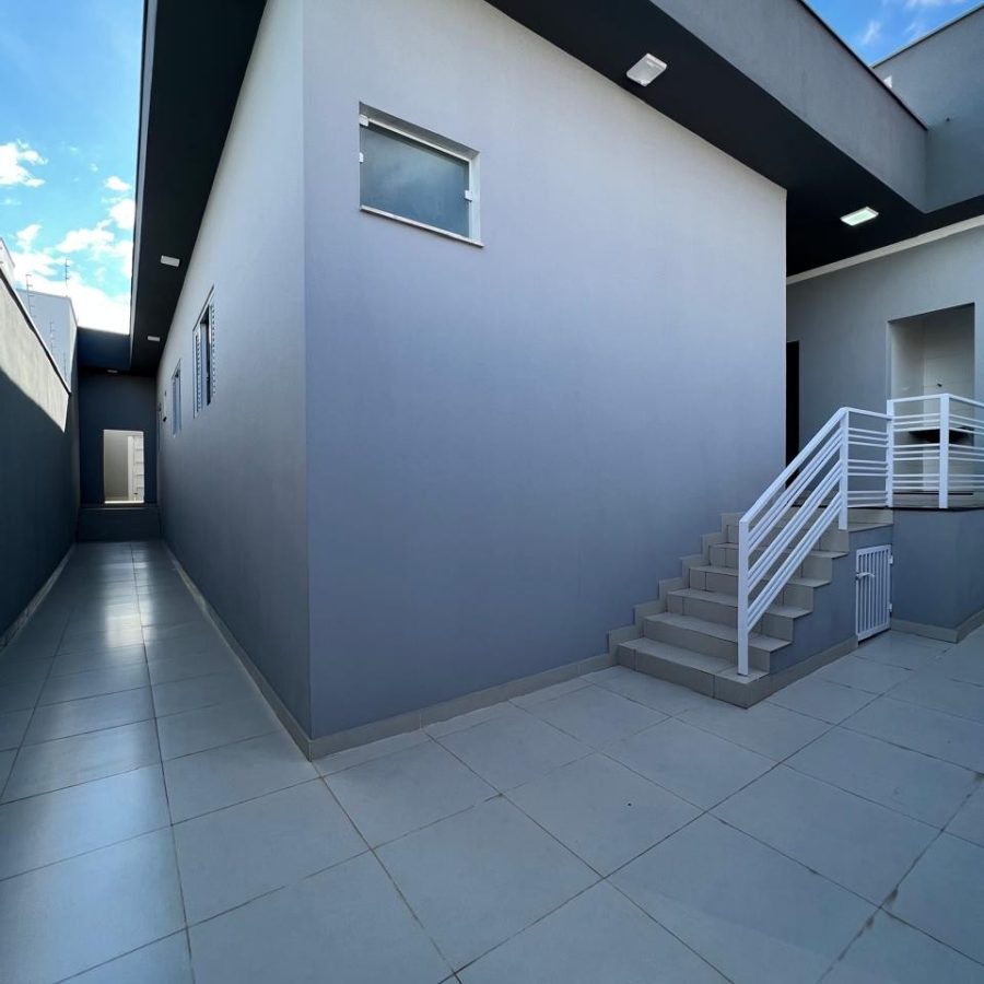 WhatsApp Image 2025-04-10 at 21.02.07 (1)