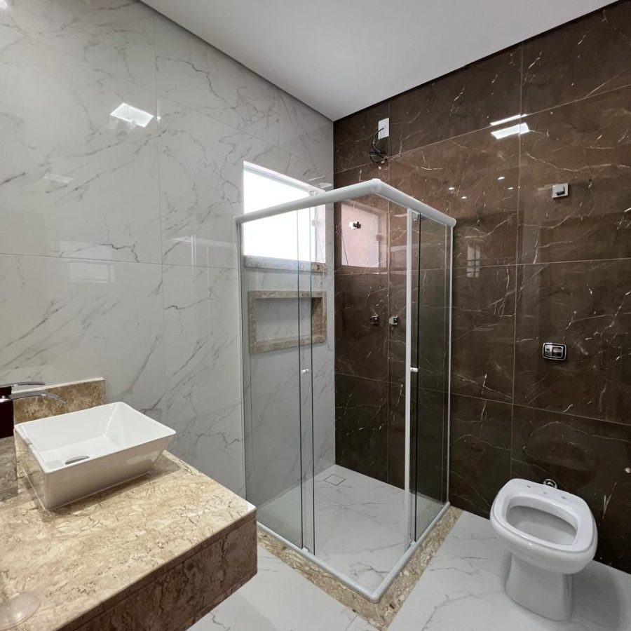 WhatsApp Image 2025-04-10 at 21.02.10 (1)