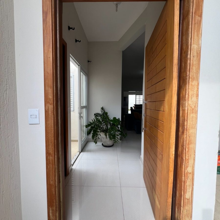 WhatsApp Image 2025-10-11 at 18.10.38