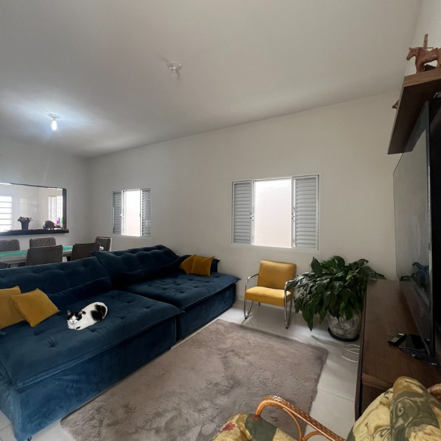 WhatsApp Image 2025-10-11 at 18.10.39 (1)