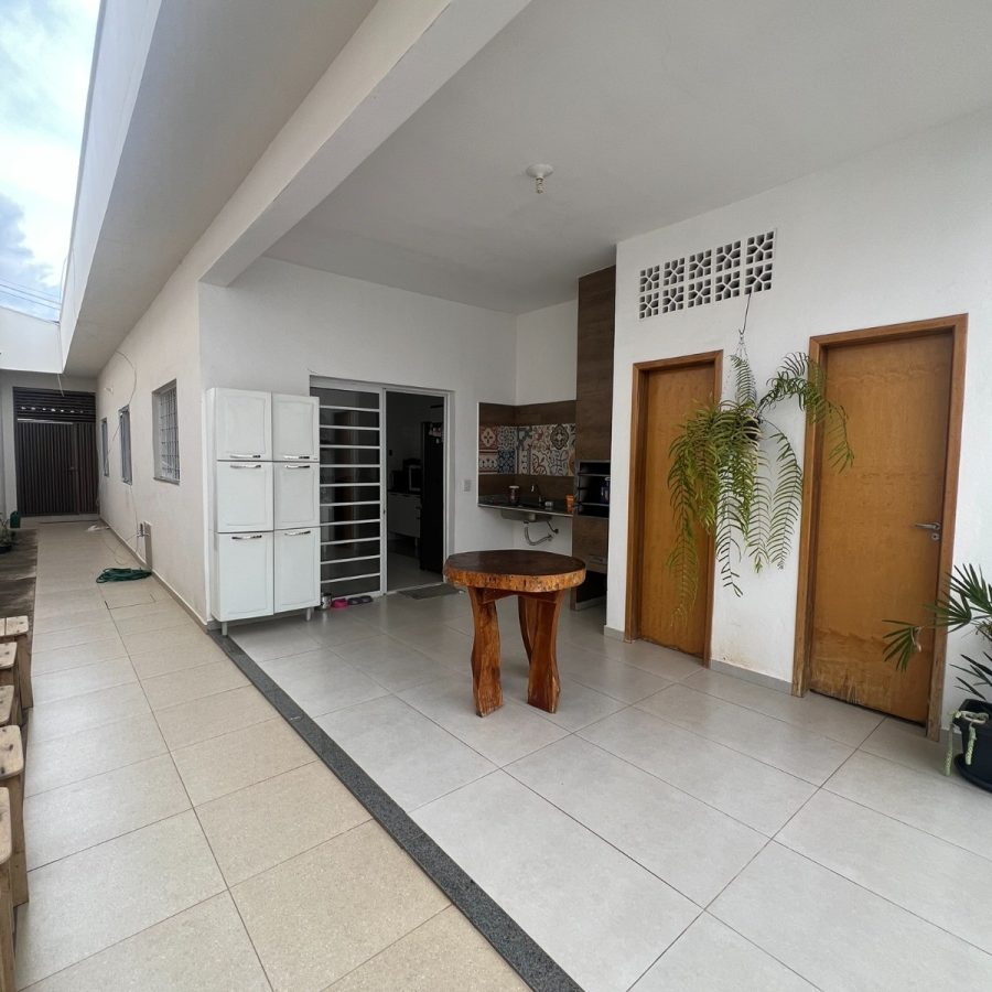 WhatsApp Image 2025-10-11 at 18.10.47