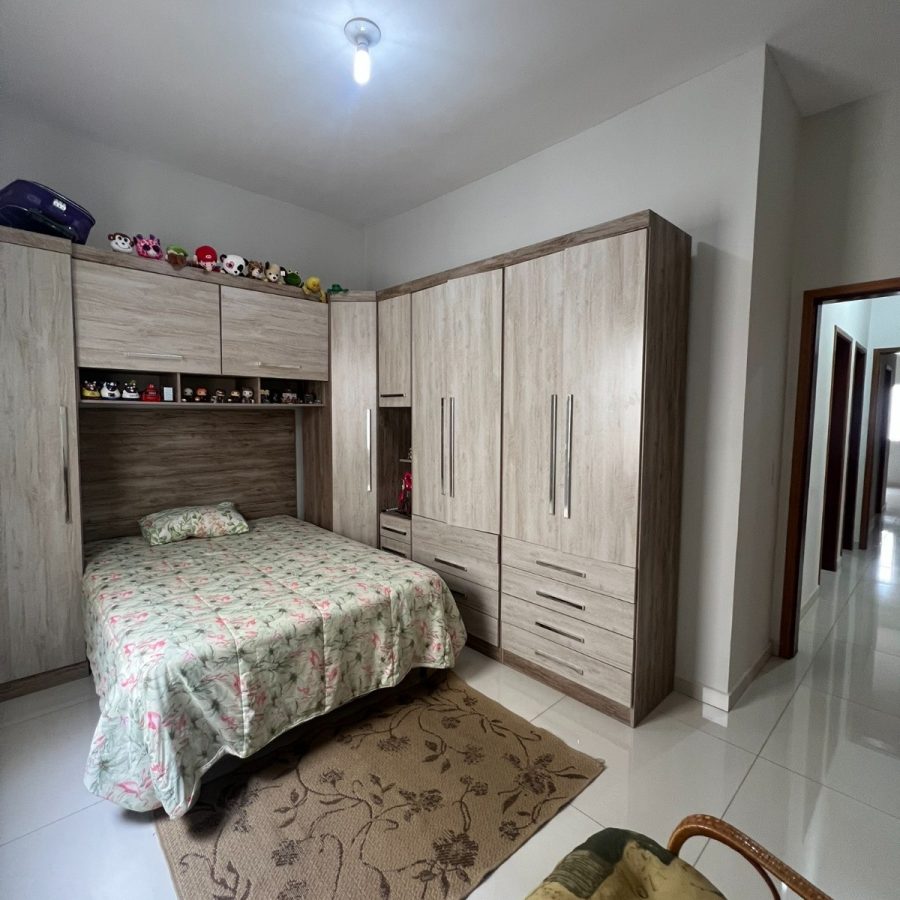 WhatsApp Image 2025-10-11 at 18.10.51