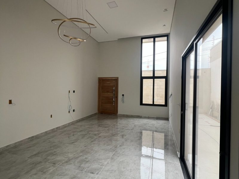 WhatsApp Image 2025-10-13 at 20.54.01