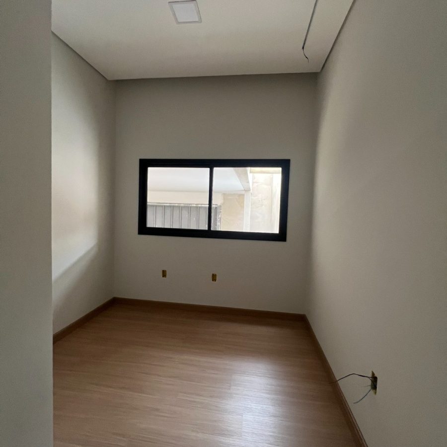 WhatsApp Image 2025-10-13 at 20.54.09