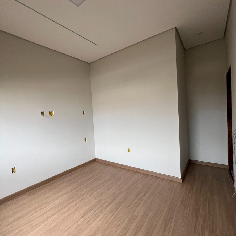 WhatsApp Image 2025-10-13 at 20.54.11 (1)