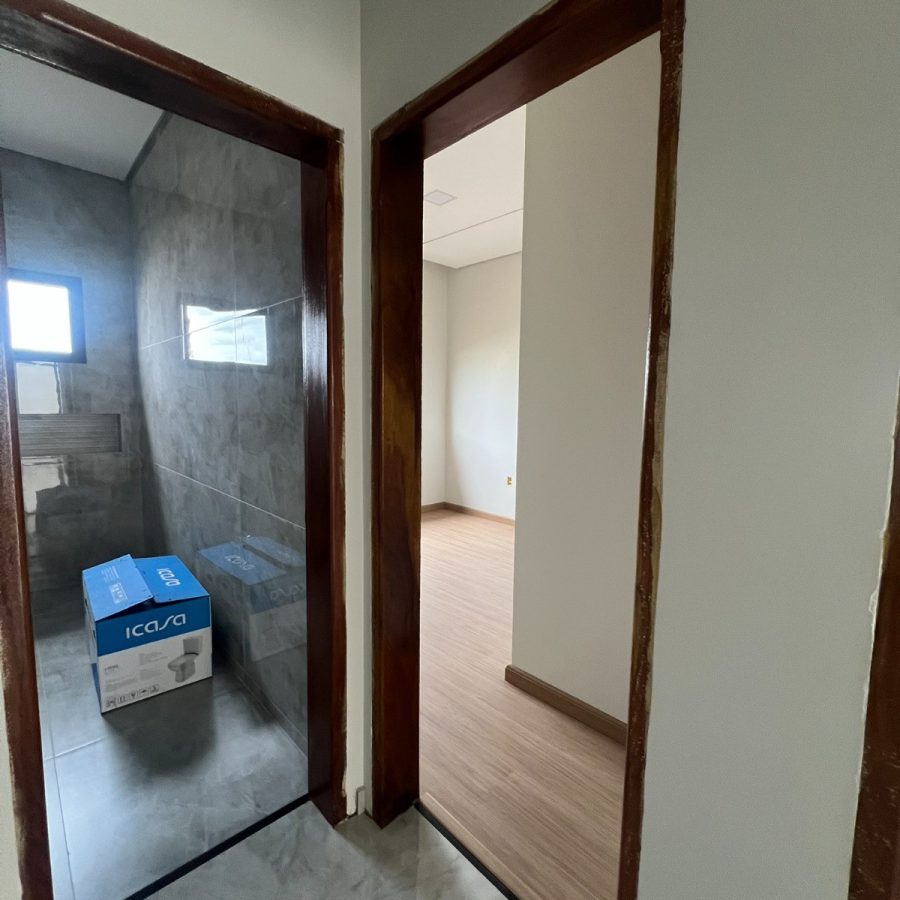 WhatsApp Image 2025-10-13 at 20.54.11