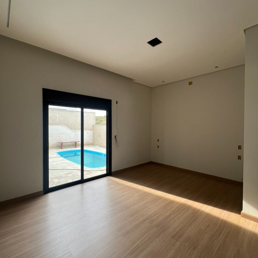 WhatsApp Image 2025-10-13 at 20.54.15 (1)