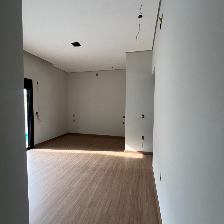 WhatsApp Image 2025-10-13 at 20.54.15