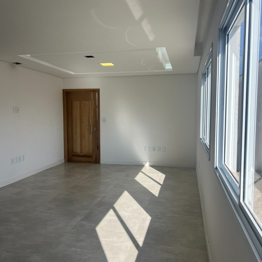 WhatsApp Image 2025-10-14 at 21.43.16 (1)