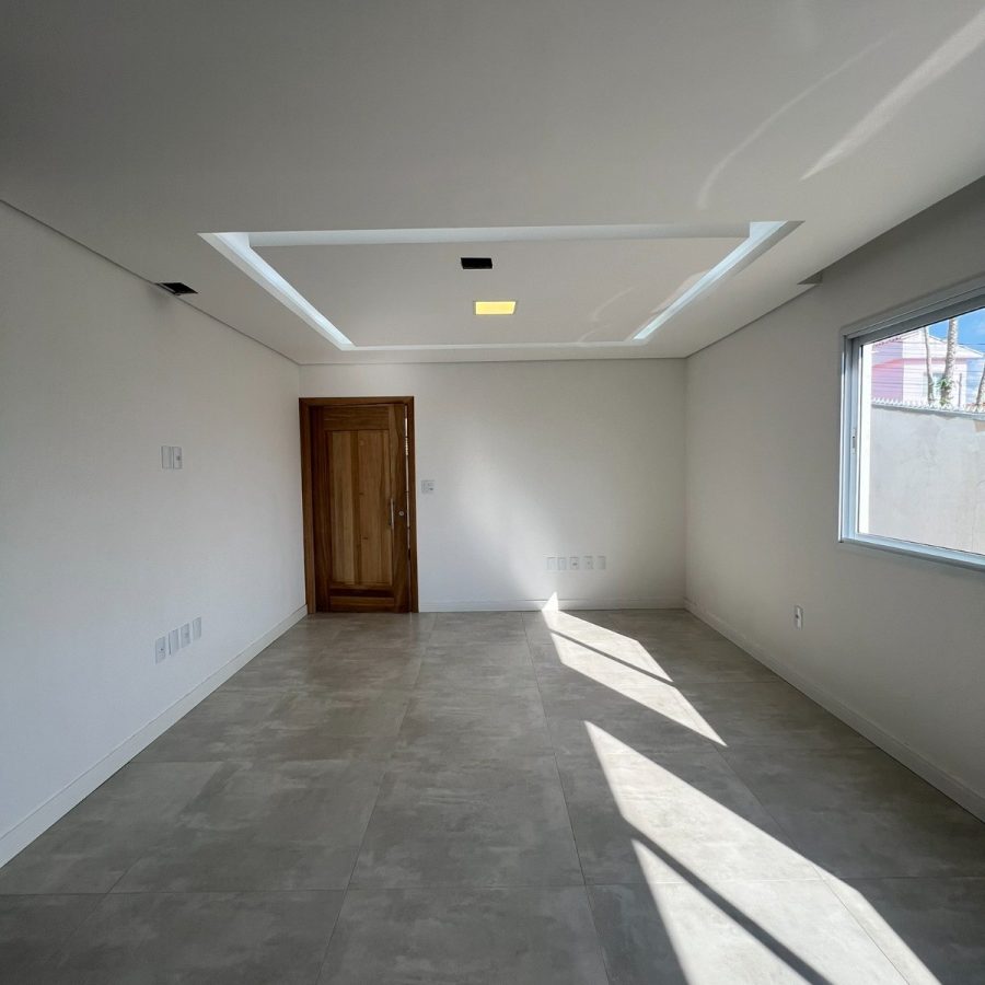 WhatsApp Image 2025-10-14 at 21.43.16 (2)