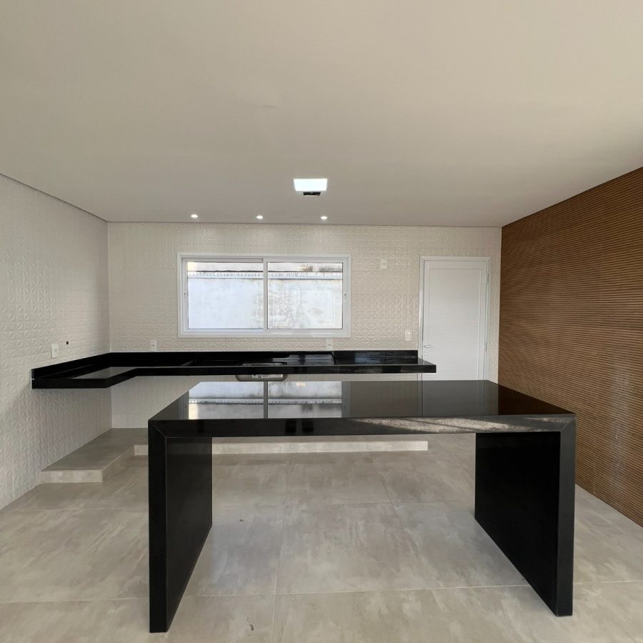 WhatsApp Image 2025-10-14 at 21.43.18 (1)