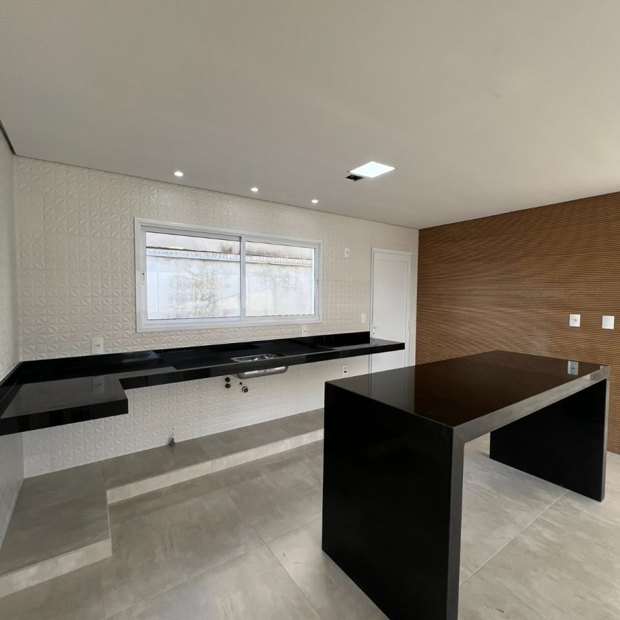 WhatsApp Image 2025-10-14 at 21.43.18 (2)