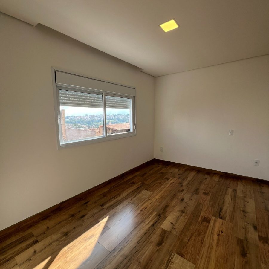 WhatsApp Image 2025-10-14 at 21.43.26 (2)