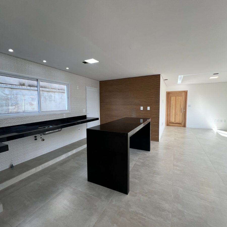 WhatsApp Image 2025-10-14 at 21.43.27 (1)