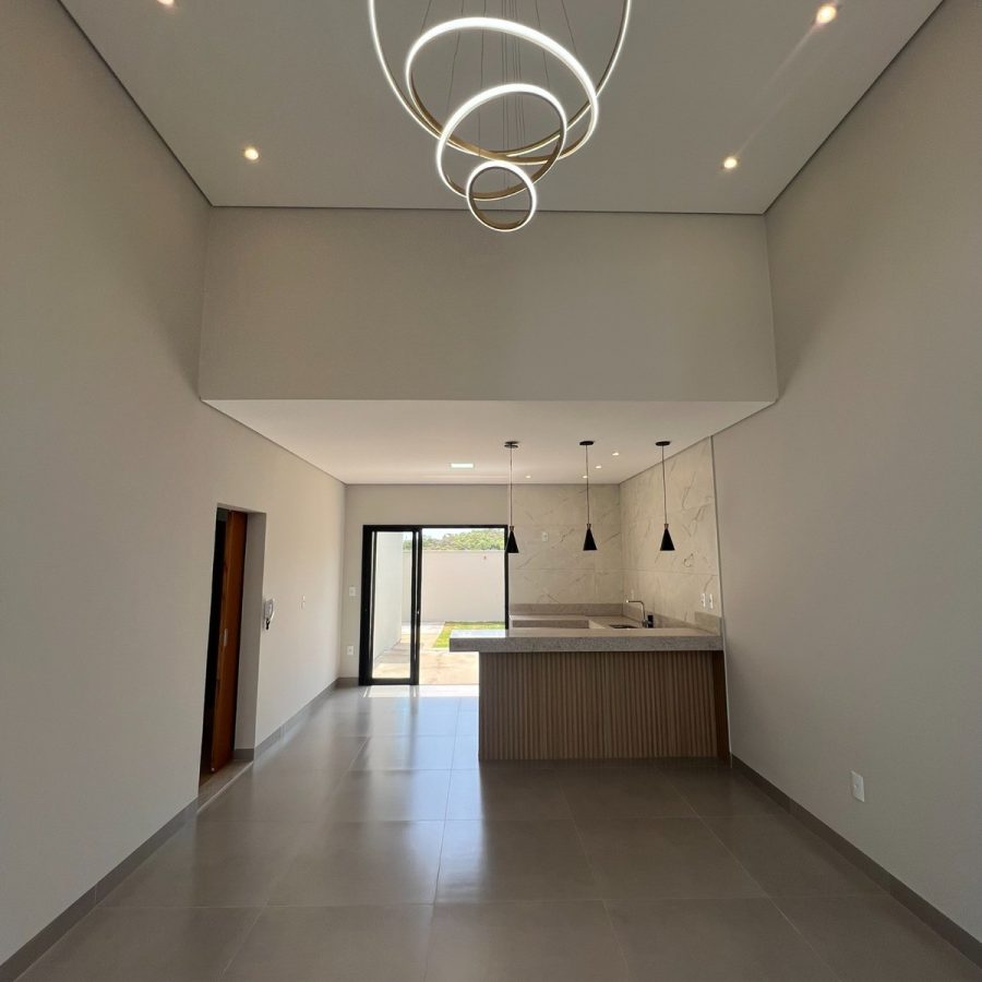 WhatsApp Image 2025-10-16 at 20.54.38 (2)