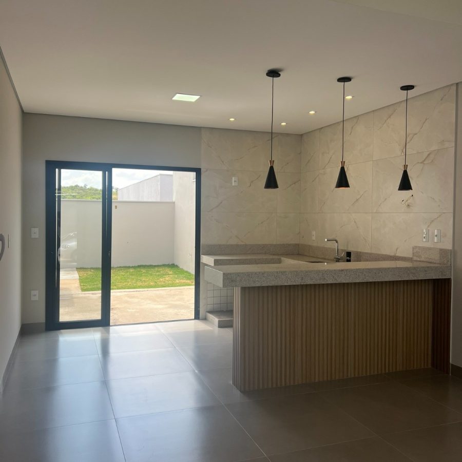 WhatsApp Image 2025-10-16 at 20.54.38