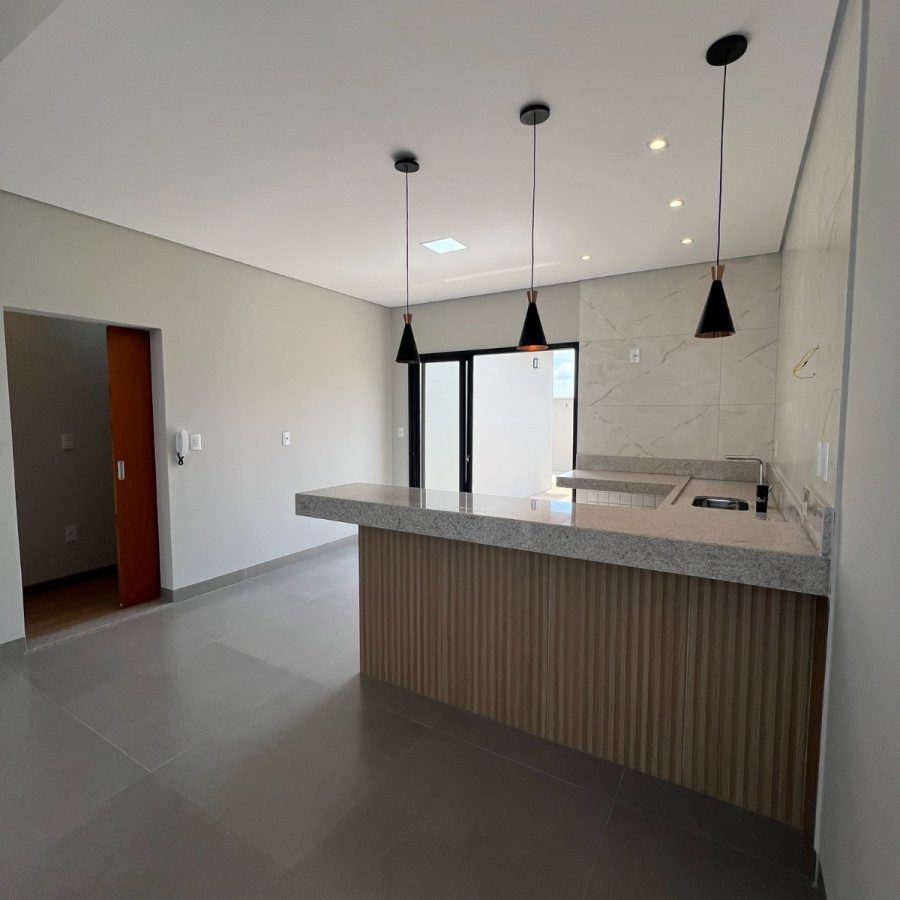 WhatsApp Image 2025-10-16 at 20.54.39