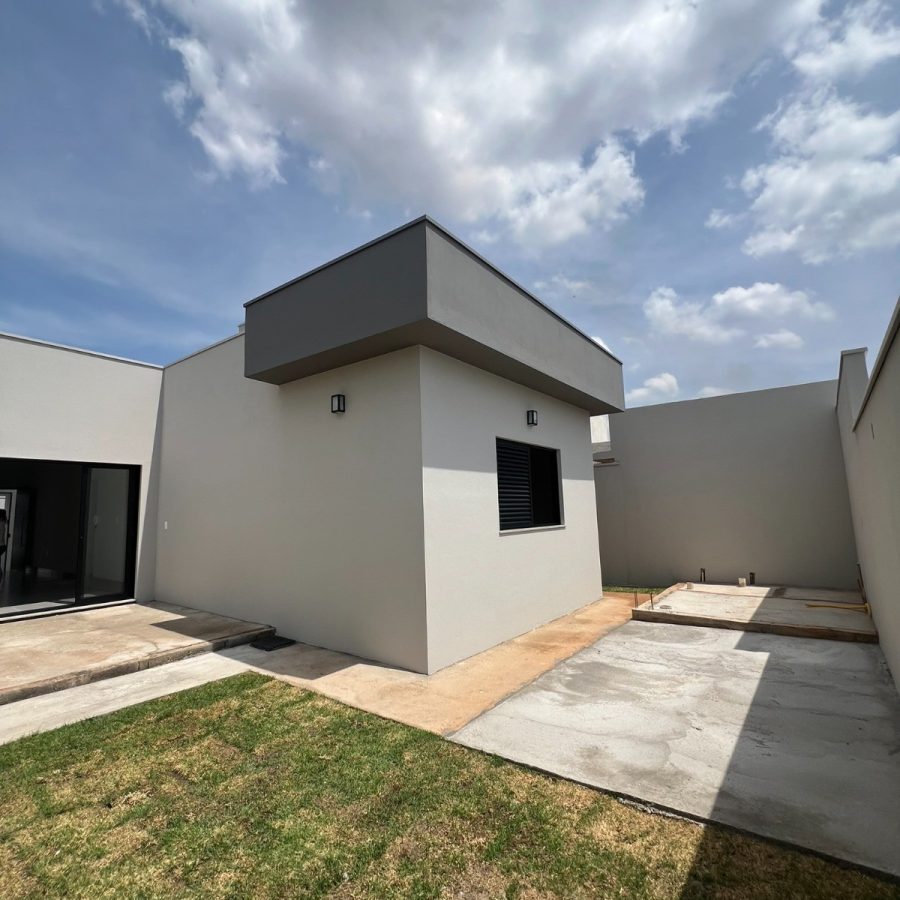 WhatsApp Image 2025-10-16 at 20.54.49