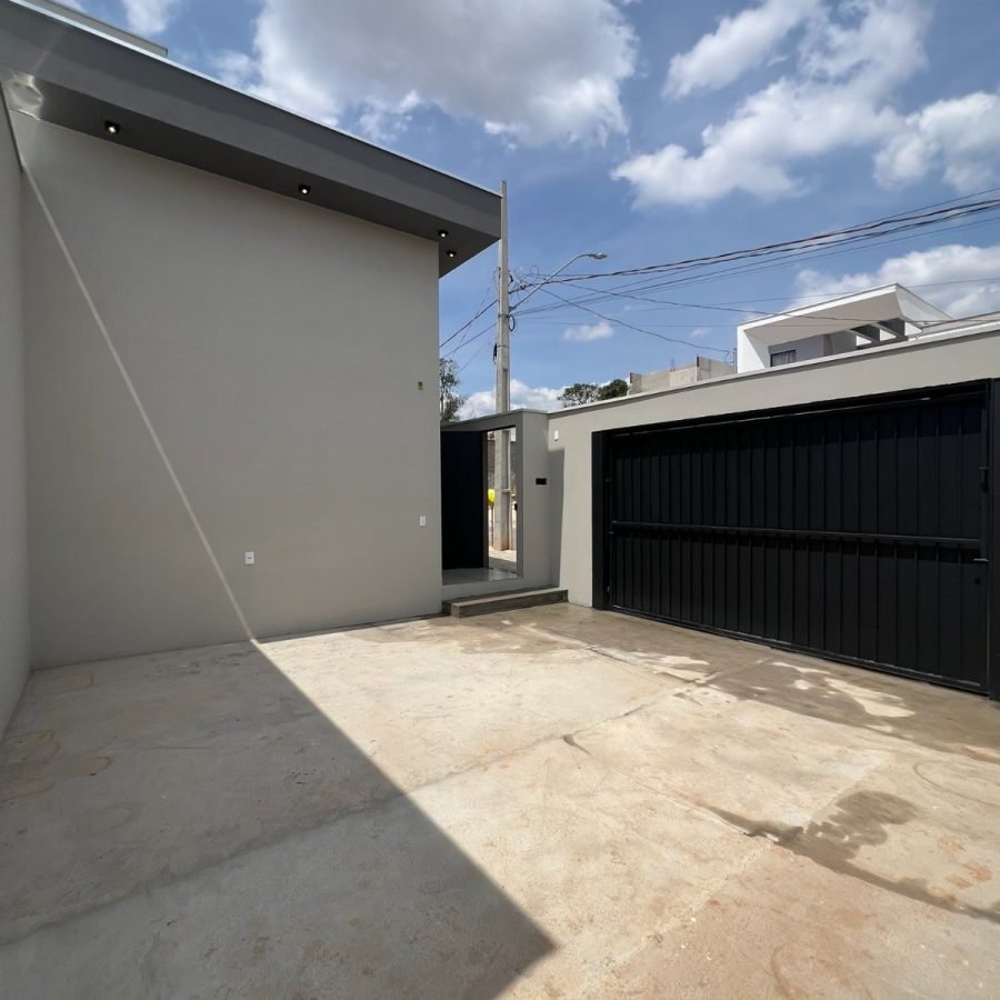 WhatsApp Image 2025-10-16 at 20.54.50