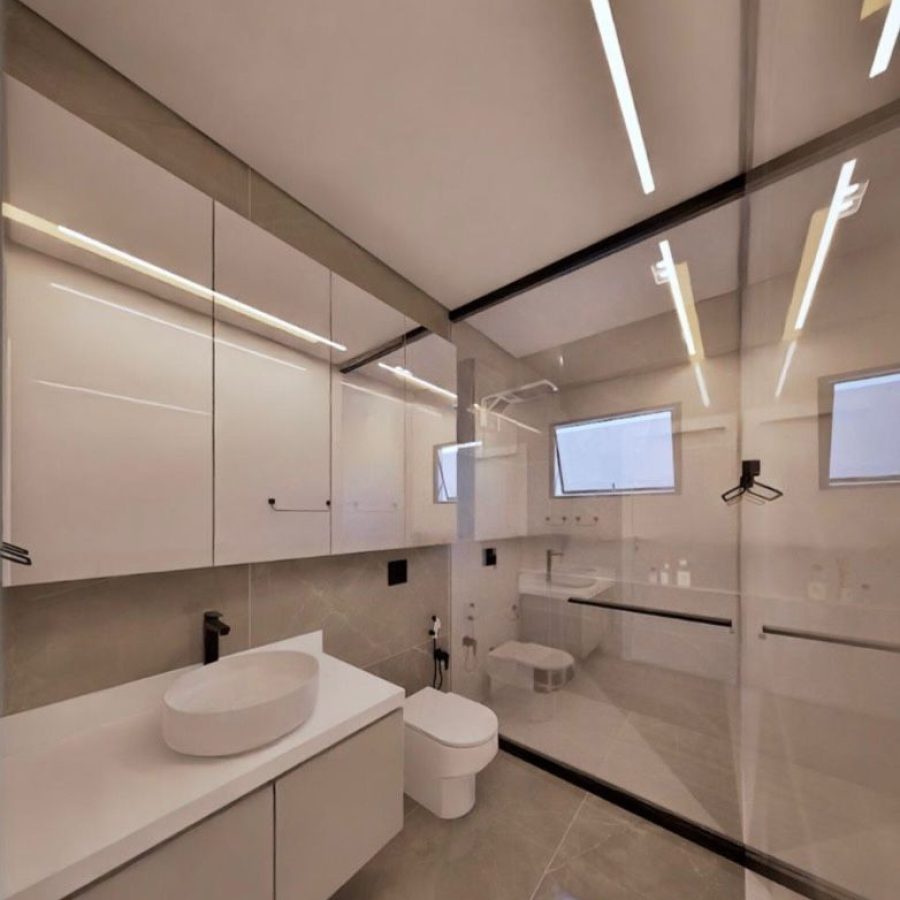 WhatsApp Image 2025-12-15 at 20.50.49 (1)