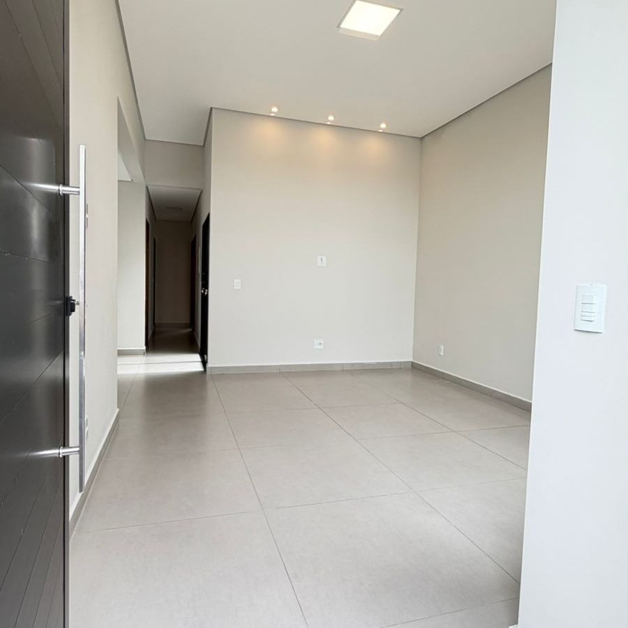 WhatsApp Image 2025-12-16 at 19.41.48 (2)