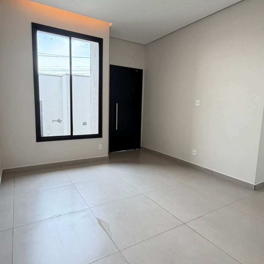 WhatsApp Image 2025-12-16 at 19.41.49 (1)