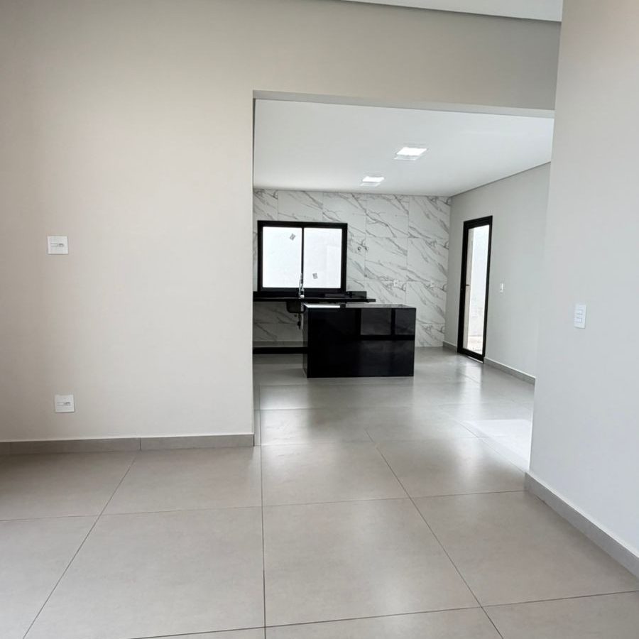 WhatsApp Image 2025-12-16 at 19.41.49 (2)