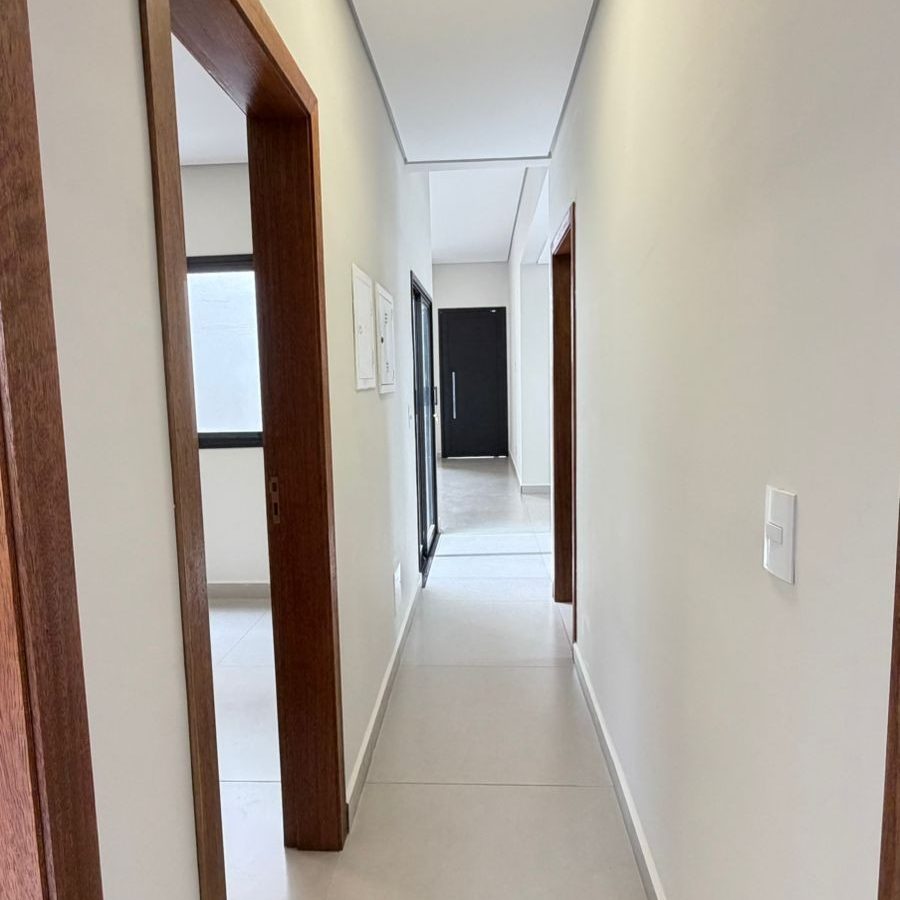 WhatsApp Image 2025-12-16 at 19.41.54 (2)