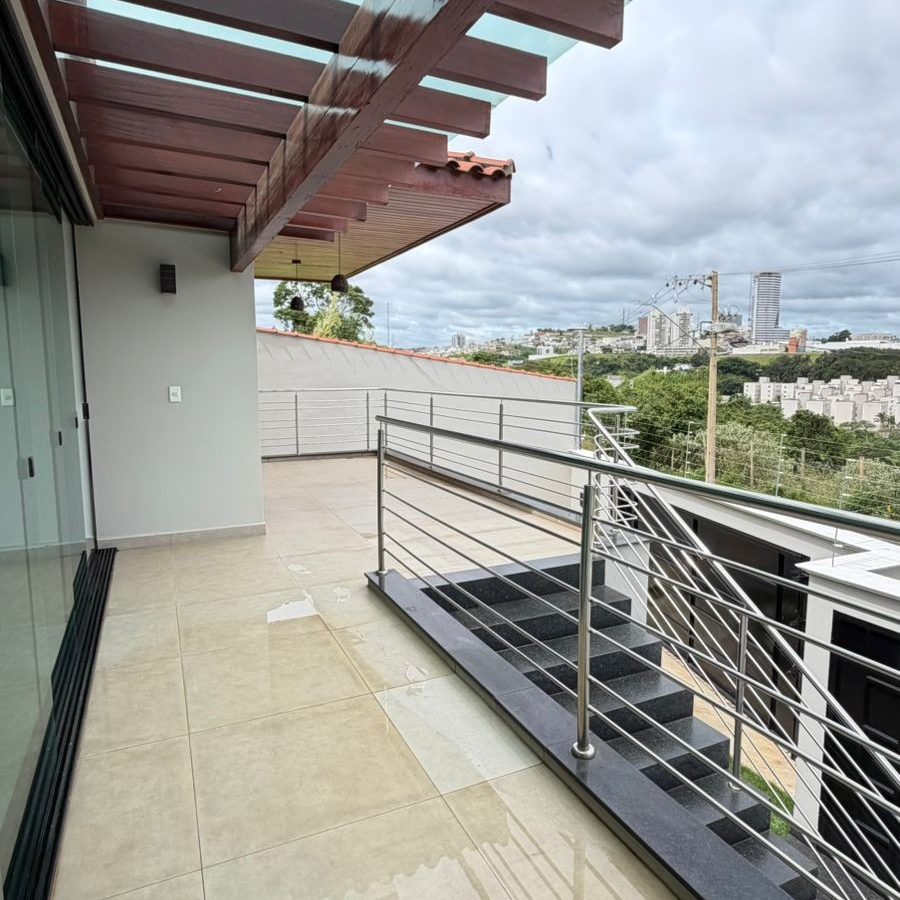 WhatsApp Image 2025-12-30 at 11.12.19 (1)