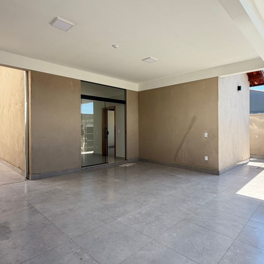 WhatsApp Image 2025-12-30 at 18.21.15 (1)