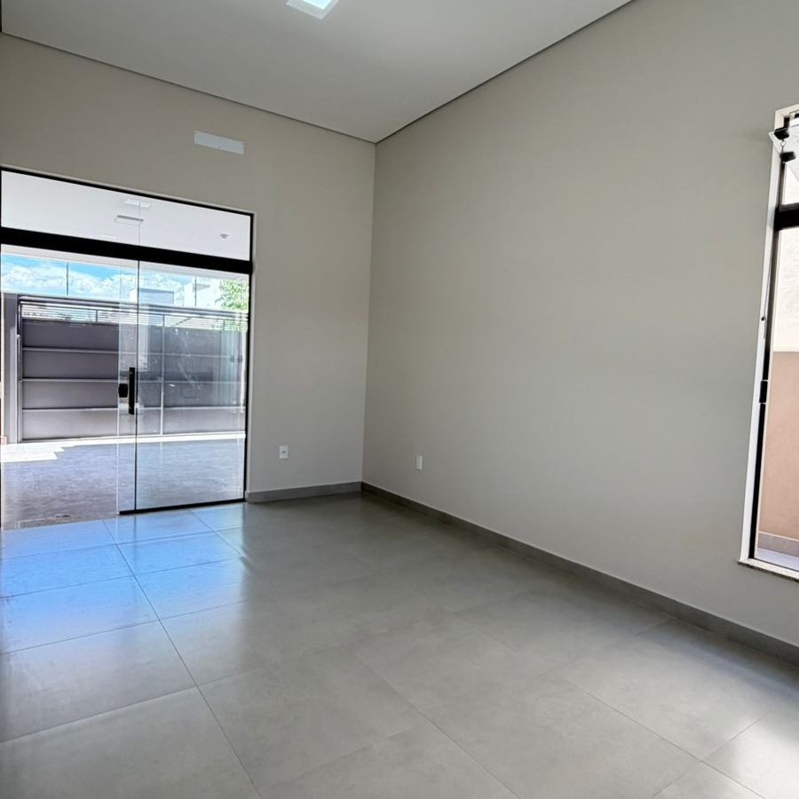 WhatsApp Image 2025-12-30 at 18.21.16 (1)