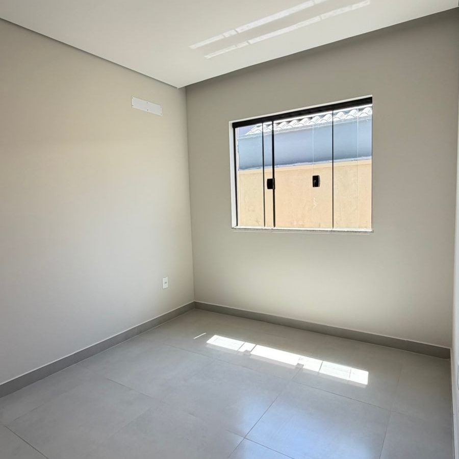 WhatsApp Image 2025-12-30 at 18.21.17 (1)