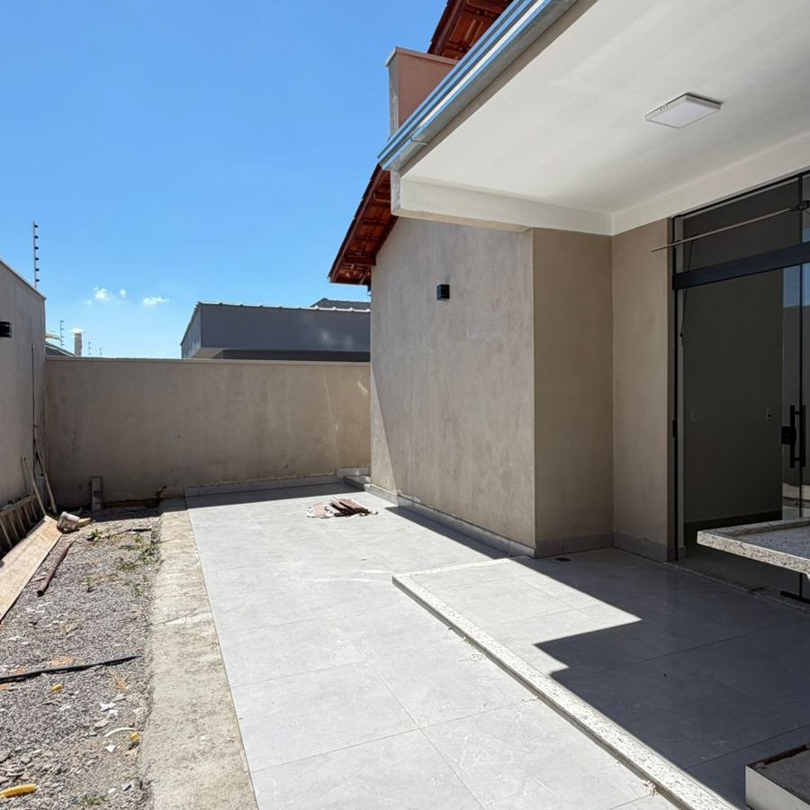 WhatsApp Image 2025-12-30 at 18.21.25 (1)